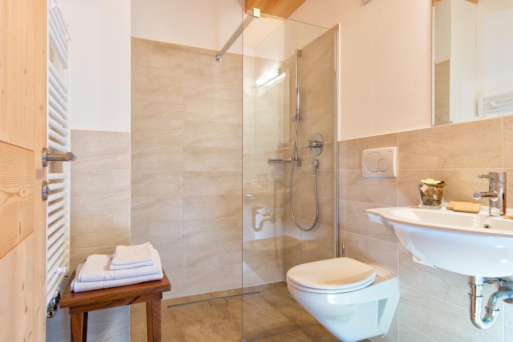 סלבה די ואל גרדנה Garni Sunela B&B חדר תמונה