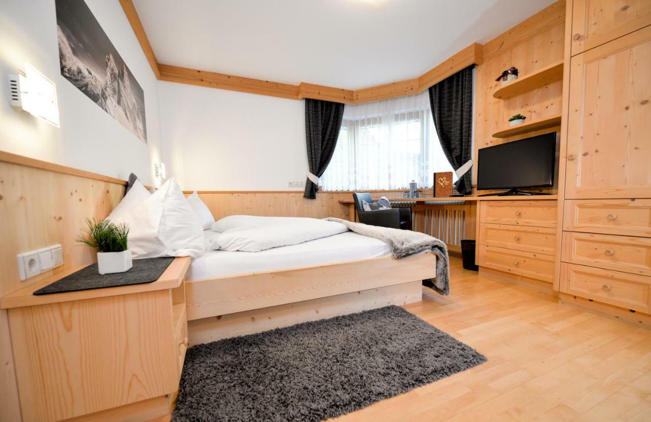 סלבה די ואל גרדנה Garni Sunela B&B מראה חיצוני תמונה