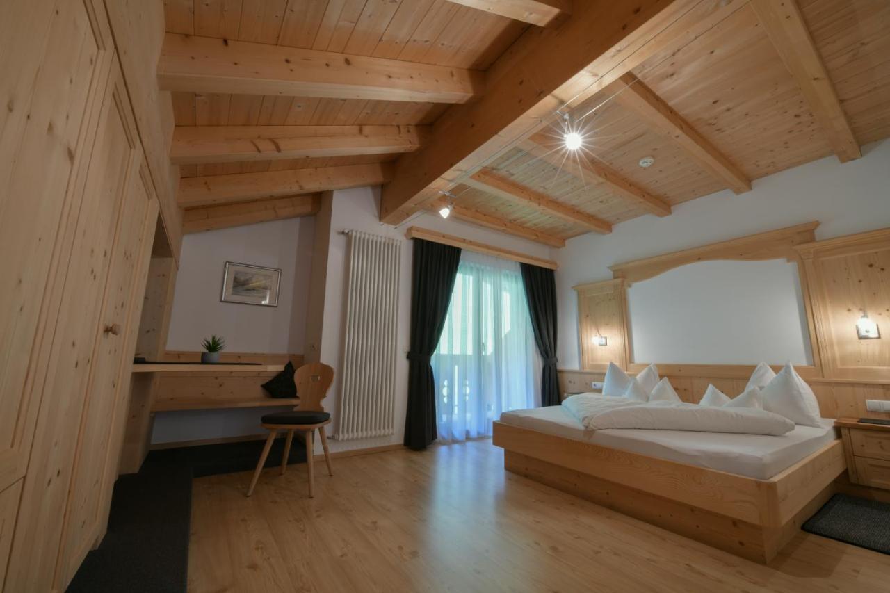 סלבה די ואל גרדנה Garni Sunela B&B מראה חיצוני תמונה